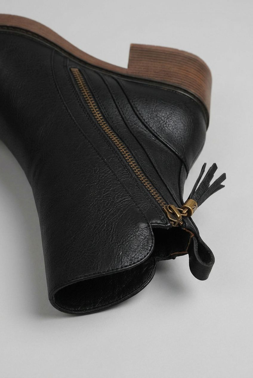 Ankle Boots Black Faux Leather Block Heel Women's Side Zip – Casual, Office · Werune