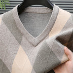 Argyle V-Neck Jumper Knitted Men's Sweater – Casual, Office, Autumn Layering, Gift