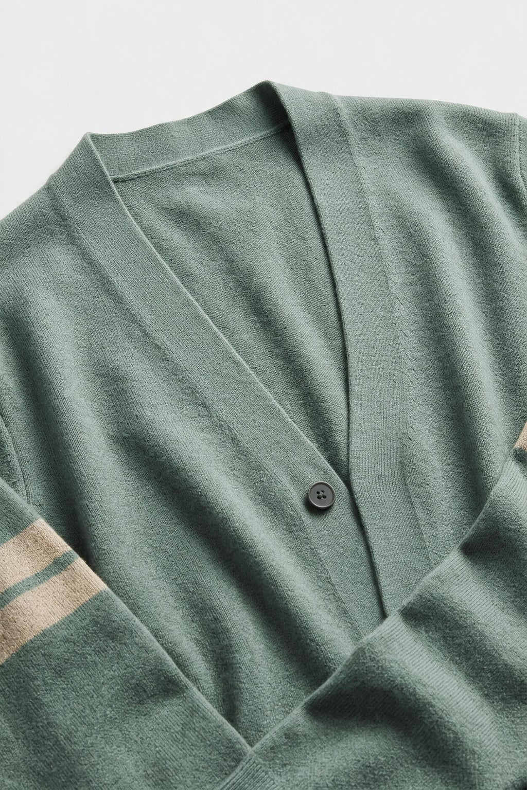 Cardigan Knit Sage Green Men's Button-Up Sweater with Front Pockets – Casual, Office, Layering, Gift