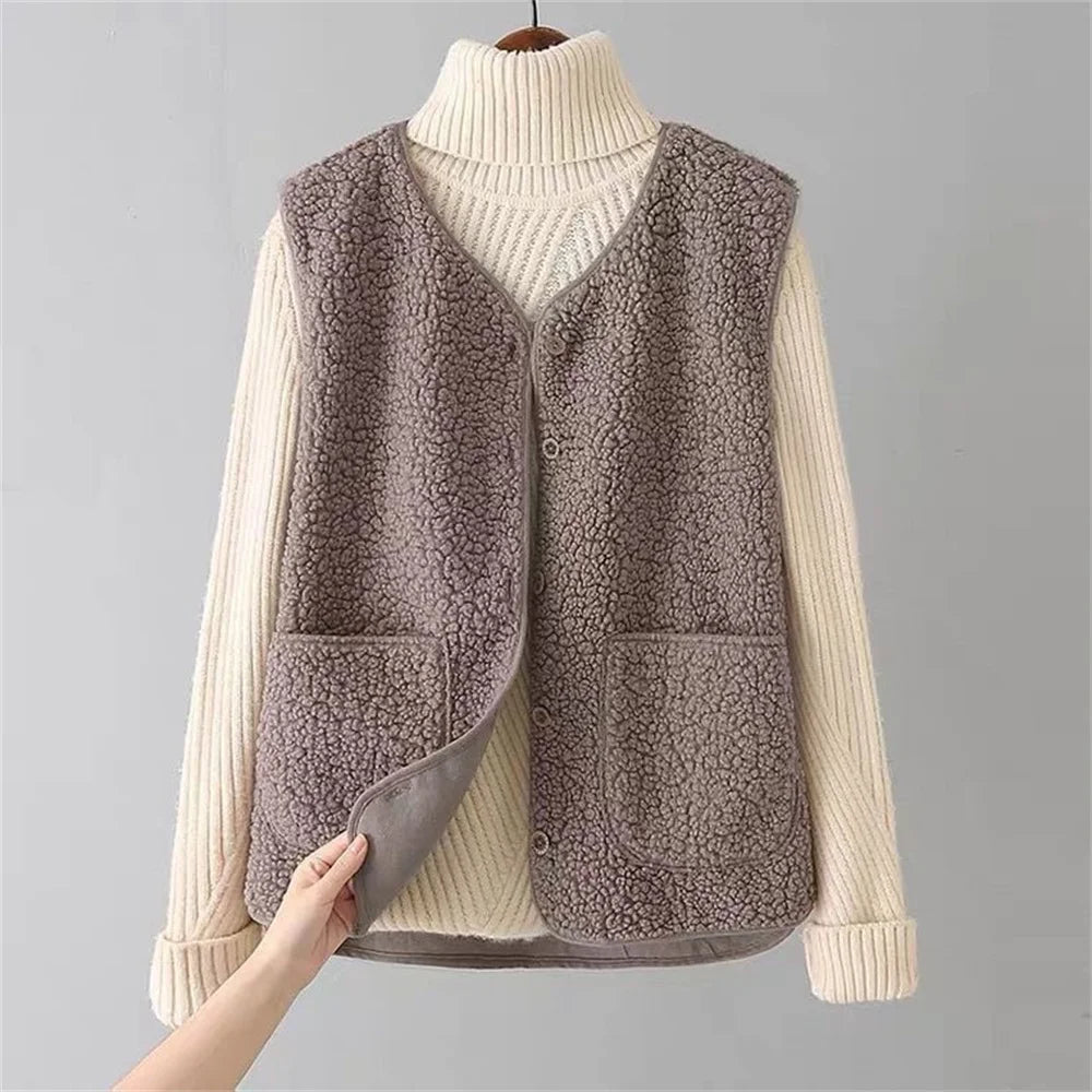 Fleece Gilet Sleeveless Vest Brown Women's – Casual, Winter Layering, Cosy Everyday Warmth
