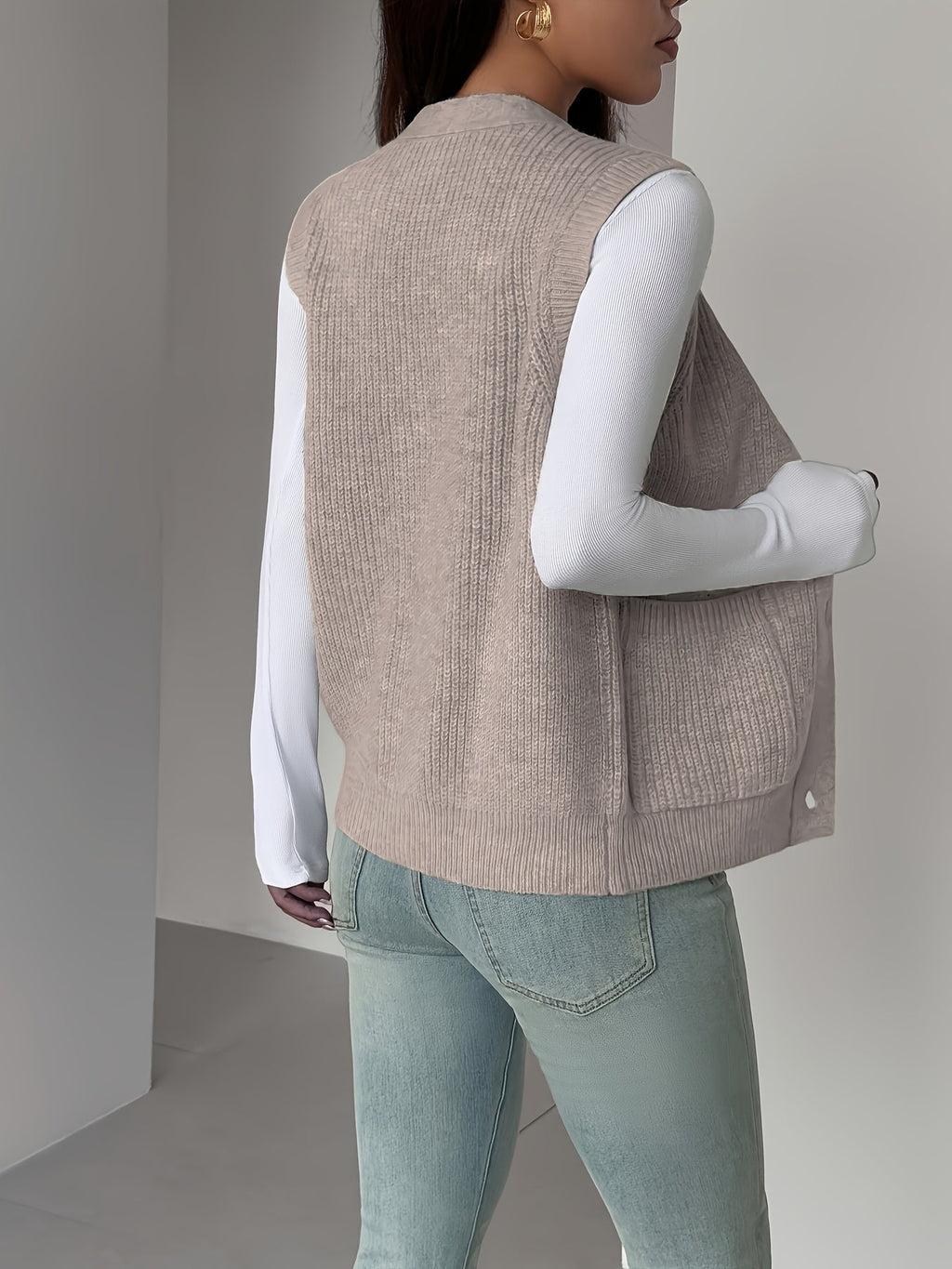 Knit Vest Women's Grey V-Neck Button-Up Sleeveless Cardigan with Pockets – Casual, Office Layering