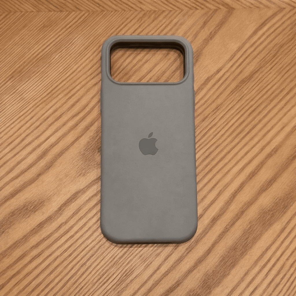 Minimalist Phone Case | MagSafe Compatible · Werune