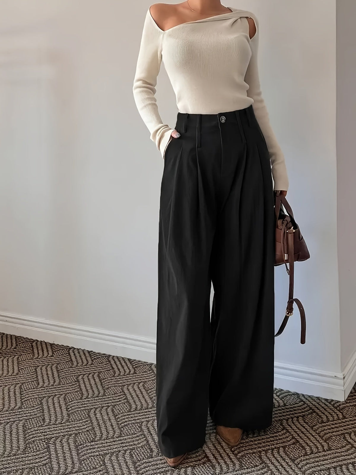 Pleated Wide-Leg Trousers Black High-Waist Women's – Office, Casual, Everyday, Smart Workwear