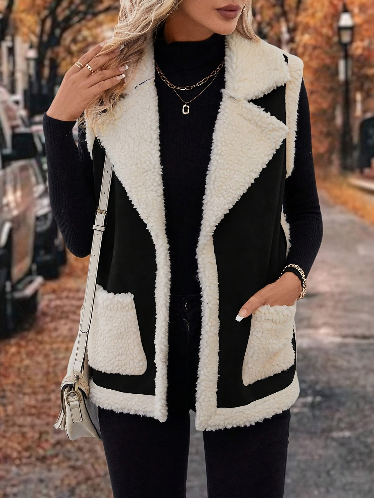 Sleeveless Fleece Vest Women's Faux Suede Lapel Gilet with Pockets – Casual, Winter, Everyday, Gift
