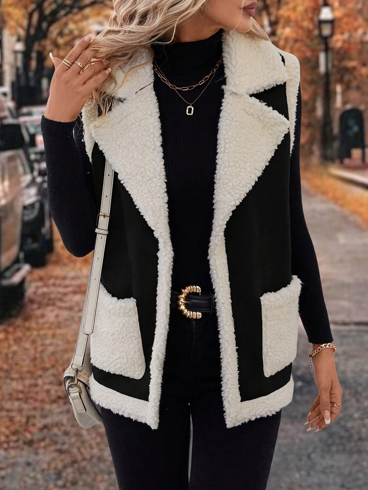 Sleeveless Fleece Vest Women's Faux Suede Lapel Gilet with Pockets – Casual, Winter, Everyday, Gift