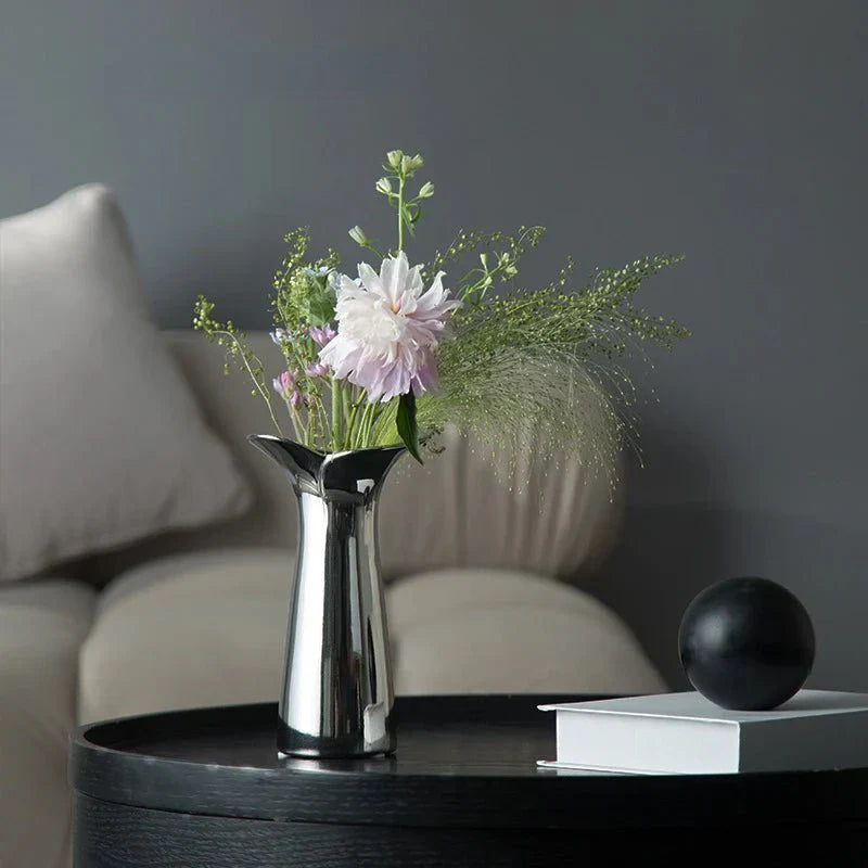 Flower Vase | Sculpted Table Accent-Vase-werune.com