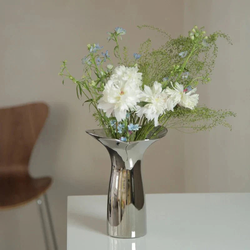 Flower Vase | Sculpted Table Accent-Vase-werune.com