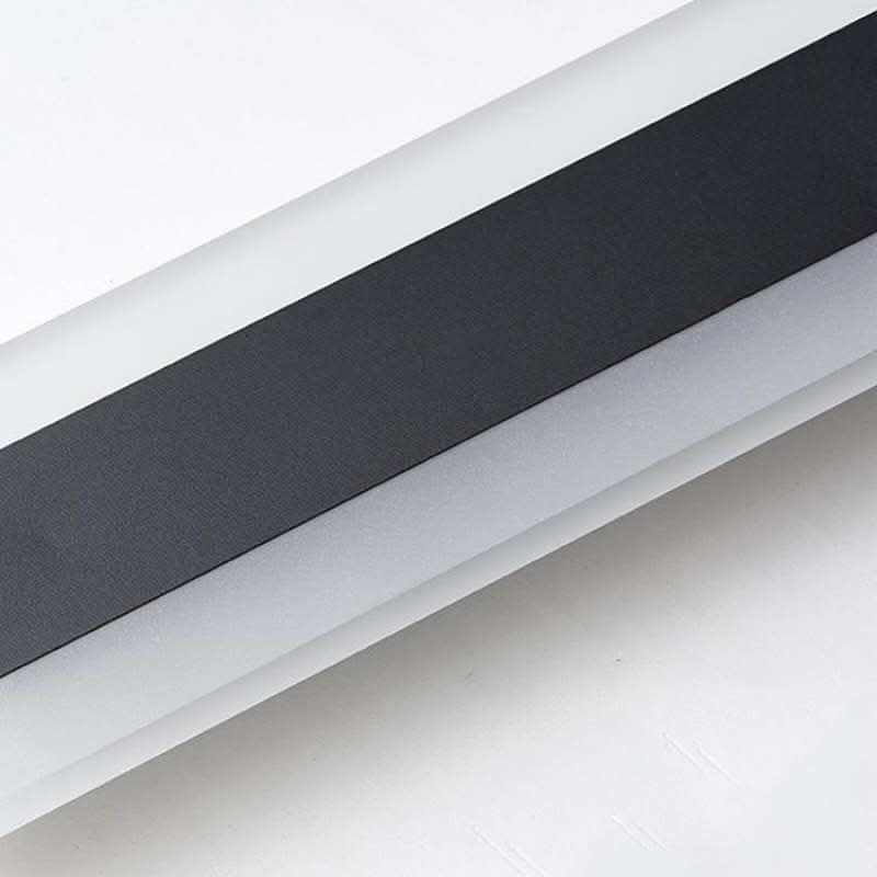 Outdoor Wall Light | Vertical LED Strip Design - Werune