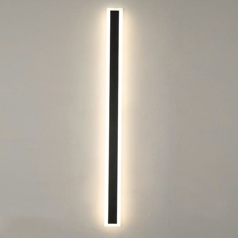 Outdoor Wall Light | Vertical LED Strip Design - Werune