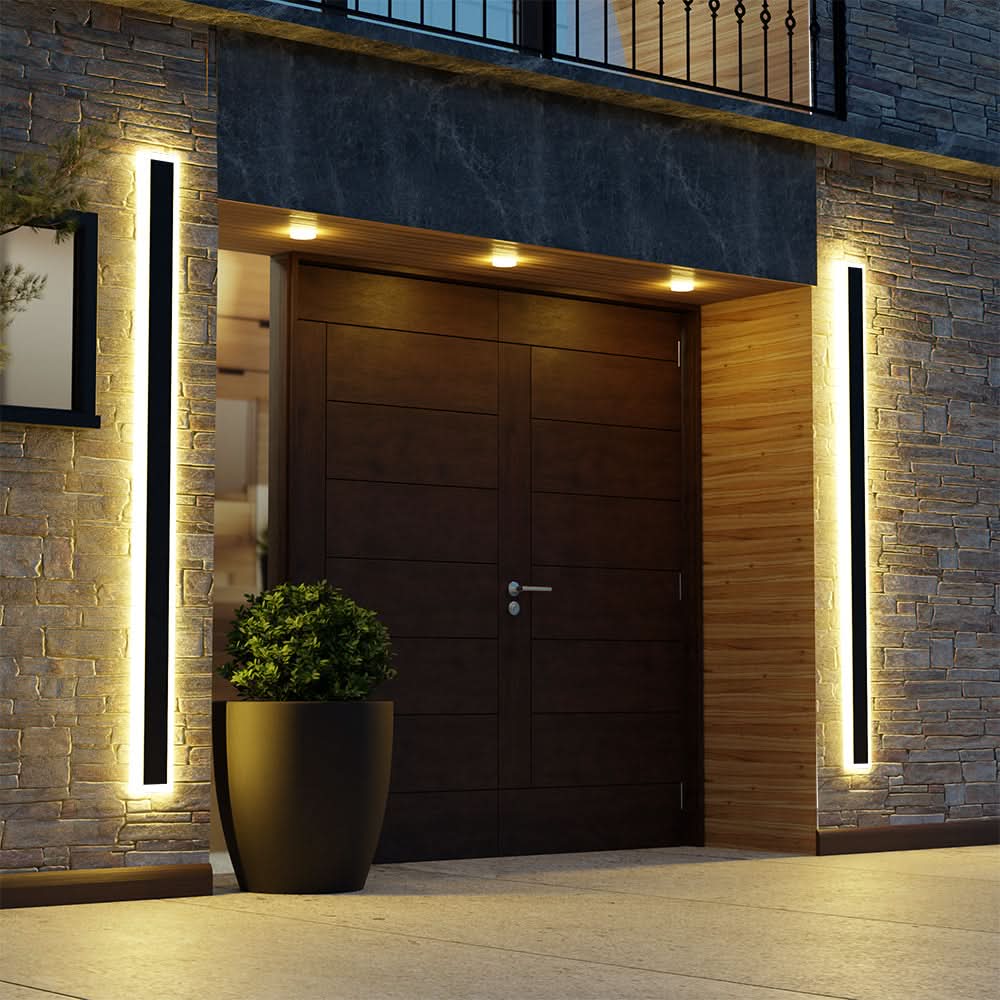 Outdoor Wall Light | Vertical LED Strip Design - Werune