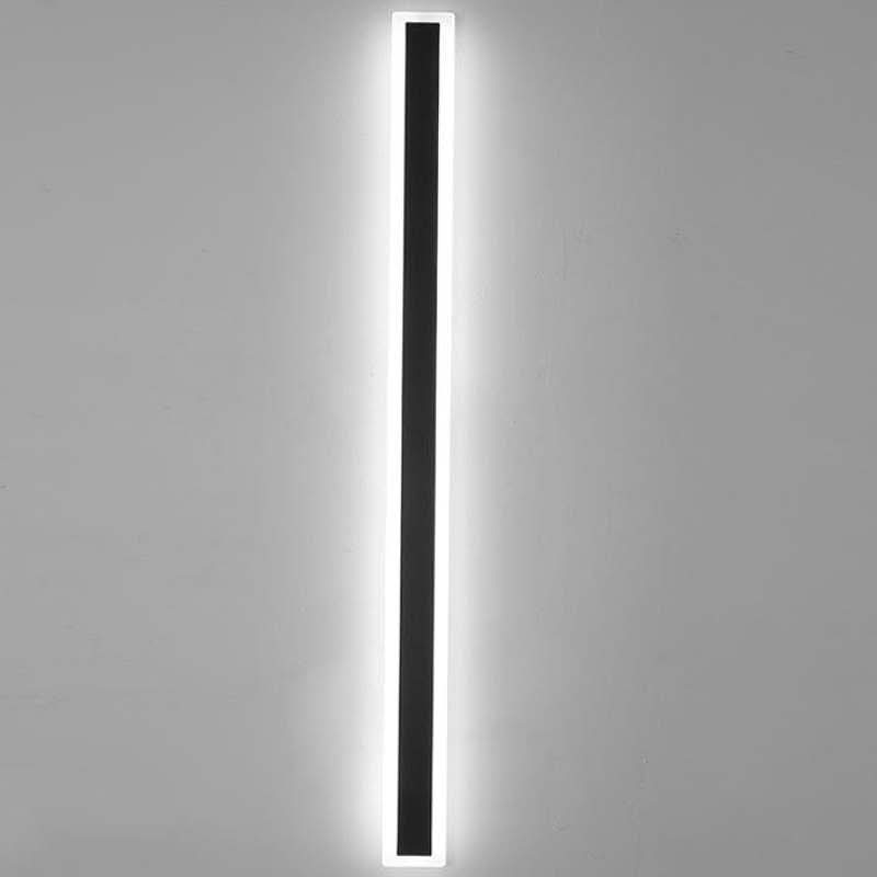 Outdoor Wall Light | Vertical LED Strip Design - Werune